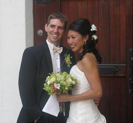 Kyle Stickle and Tiffany Lau ... married Oct. 23 at Wente Vineyards in Livermore