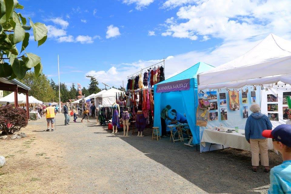 Contributed by www.sjcfair.org                                Vendors at a previous fair line the fairgrounds.