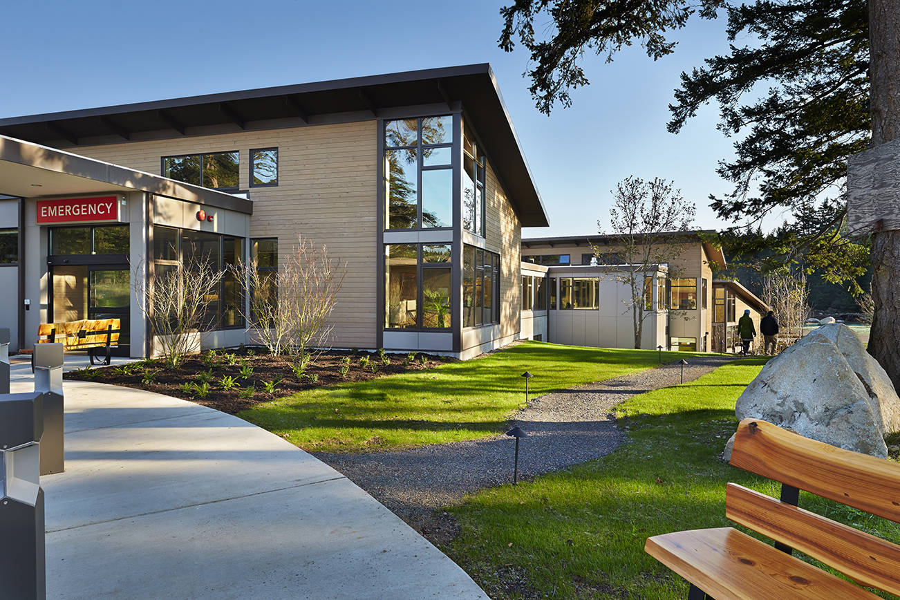 PeaceHealth Peace Island Medical Center. San Juan Island, Washington.
Clients: Mahlum Architects, Howard S. Wright, contractor, Hargis Engineers.
© Copyright 2012 Benjamin Benschneider All Rights Reserved. Usage may be arranged by contacting Benjamin Benschneider Photography. Email: bbenschneider@comcast.net or phone: 206-789-5973.