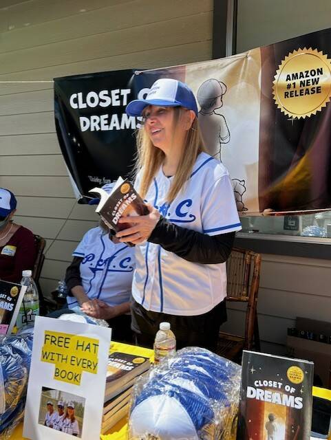 Heather Spaulding \ Staff photo
Tara signing a book.