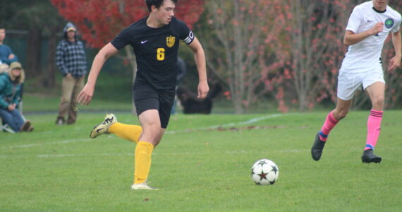 Heatehr Spaulding \ Staff photo
Wolverines’ kick the ball down field.