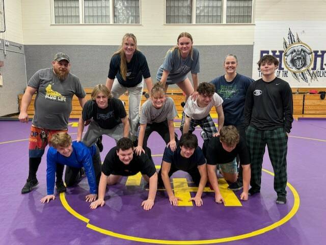 Heather Spaulding Staff photo
Bottom left to right Ashley, Gabe Peppers, Iseac Davis, Alistar Kinnaman middle row coach Tad Bremer Oliver McGewen, Chelsi Pittman, Dylan Lee, coach Sabrina Bremer, Triston Bremer
Top row Liz Hough, Journey Rice
Not pictured Niko, Nick Chambers, Grayson Matthews, coach James Gaurd